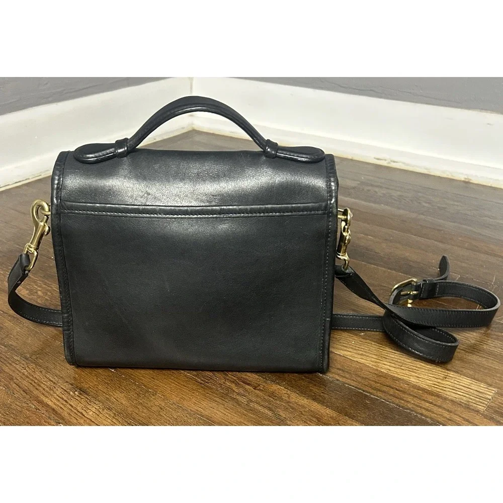 COACH 9870 Court Bag Vintage Black Glove Leather Crossbody Satchel Handbag 1990s - Picture 4 of 13